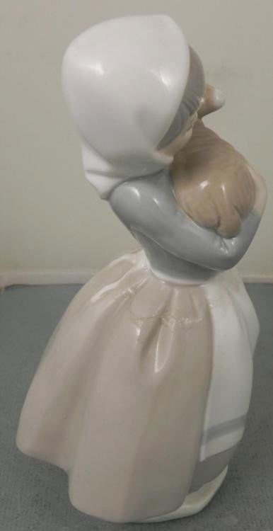 Lladro Nao Porcelain Figurine 120 Girl With Lamb Lot 550050 0207