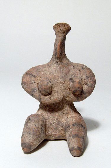 153: Tell Halaf terracotta 'Mother Goddess' figure : Lot 153