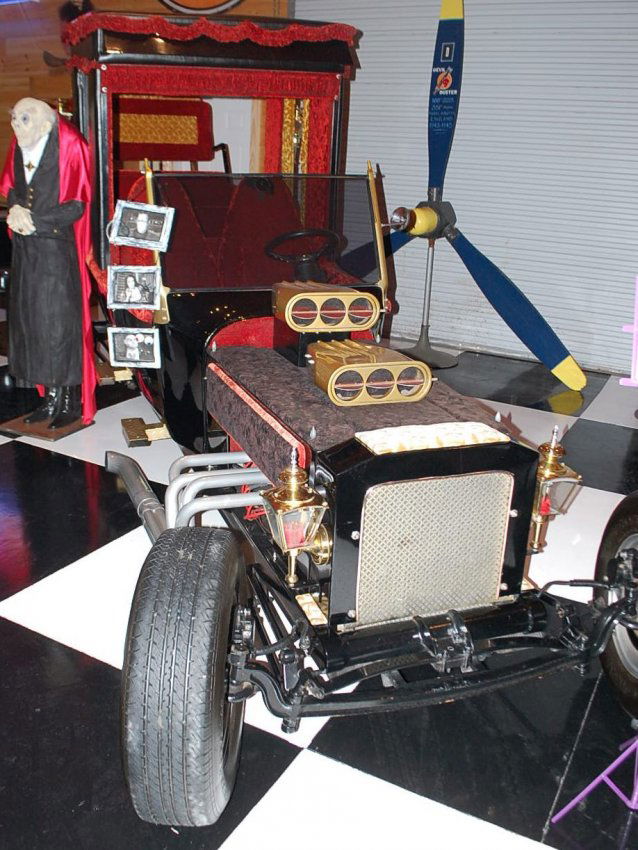 RARE MUNSTER MOBILE WAGON DRAGSTER CAR : Lot 100