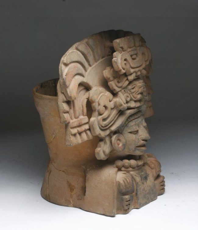 Large Zapotec Monte Alban Figural Urn : Lot 454