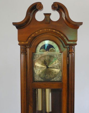 2: Pearl Grandfather Clock : Lot 2