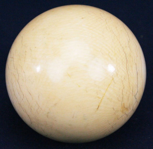 ANTIQUE ELEPHANT IVORY BILLIARD BALL Lot 73302D