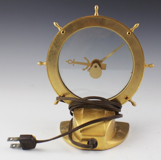 JEFFERSON GOLDEN HELM ELECTRIC CLOCK : Lot 32407