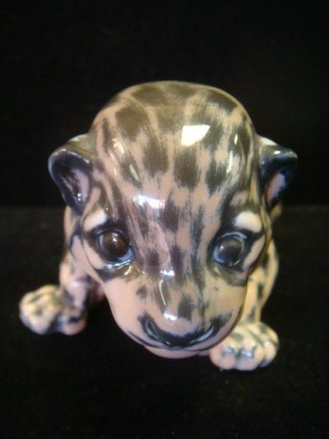 porcelain jaguar figurine