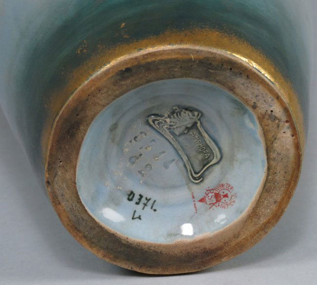 ART NOUVEAU POTTERY VASE, AMPHORA Lot 182