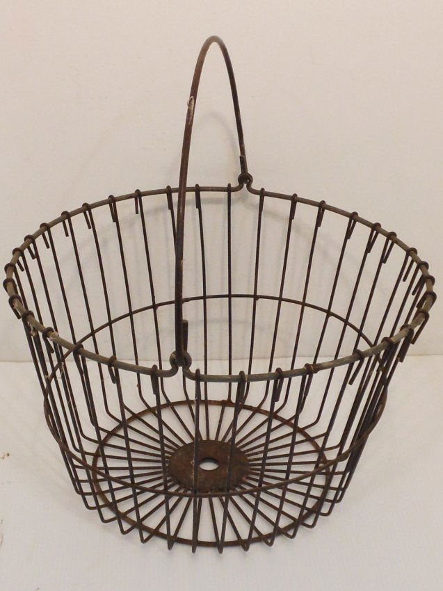 Vintage Metal Egg Basket Lot 41