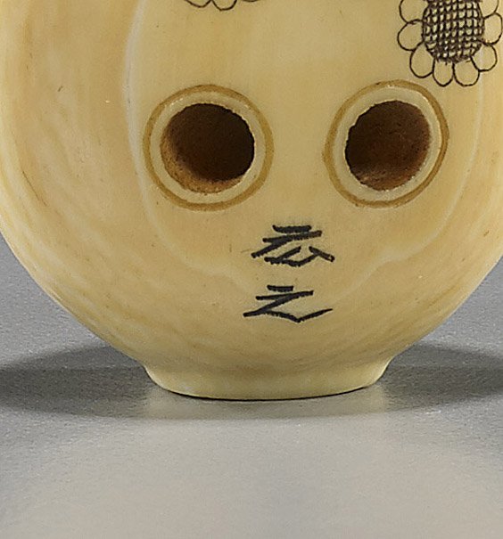 antique daruma doll