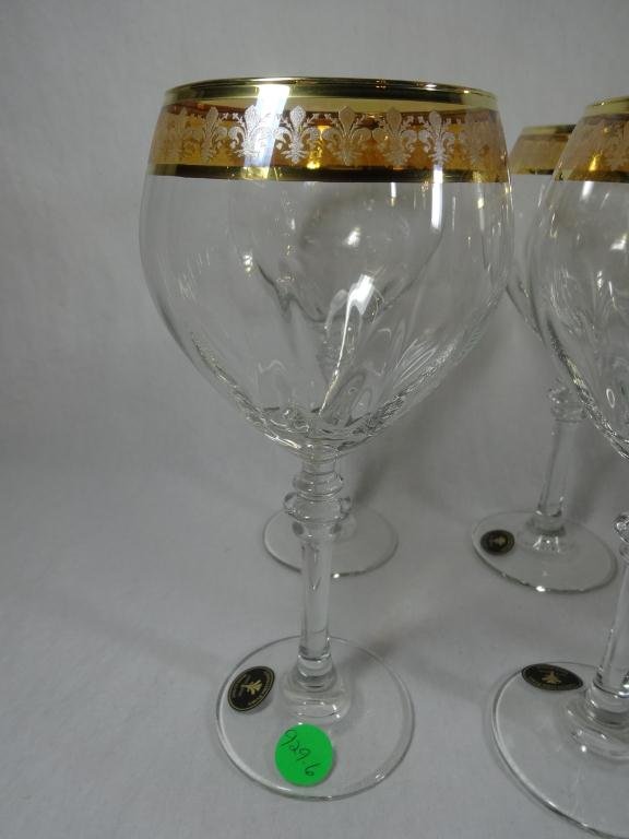 8 ITALIAN CRYSTAL WINE GLASSES WITH ELABORATE GOLD : Lot 7