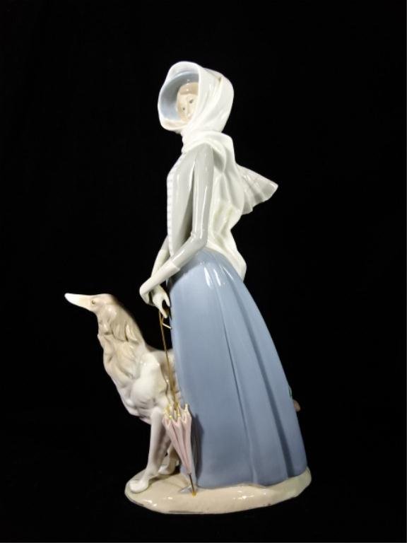 RETIRED LLADRO PORCELAIN FIGURINE "LADY WITH GREYHOUND" Lot 30