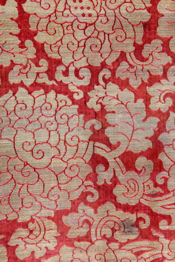 Chinese Silk Brocade, late Ming : Lot 92