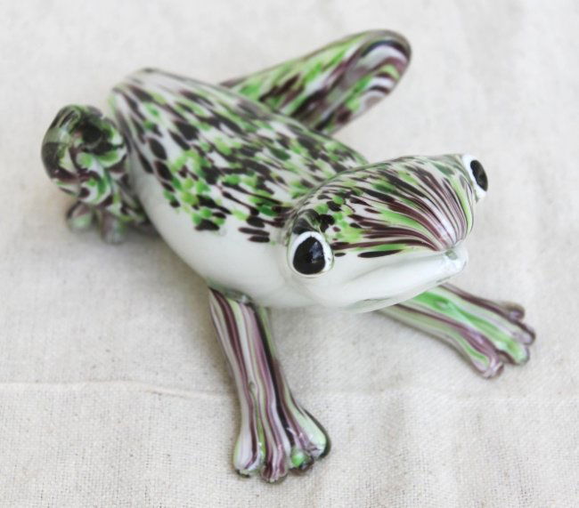 murano glass frog