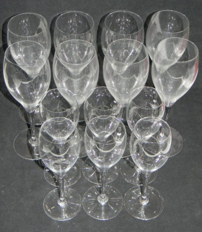 BACCARAT CRYSTAL STEMWARE ST. REMY PATTERN 1 Lot 158