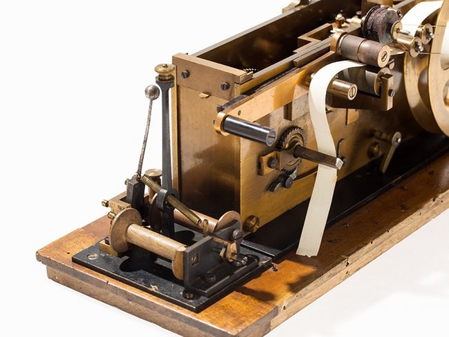 Telegraph Morse Code Machine, Brass, circa 1900 : Lot 87