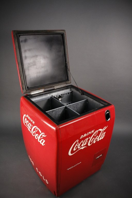 Westinghouse Coca Cola Refrigerated Drink Cooler (WD5) Lot 342