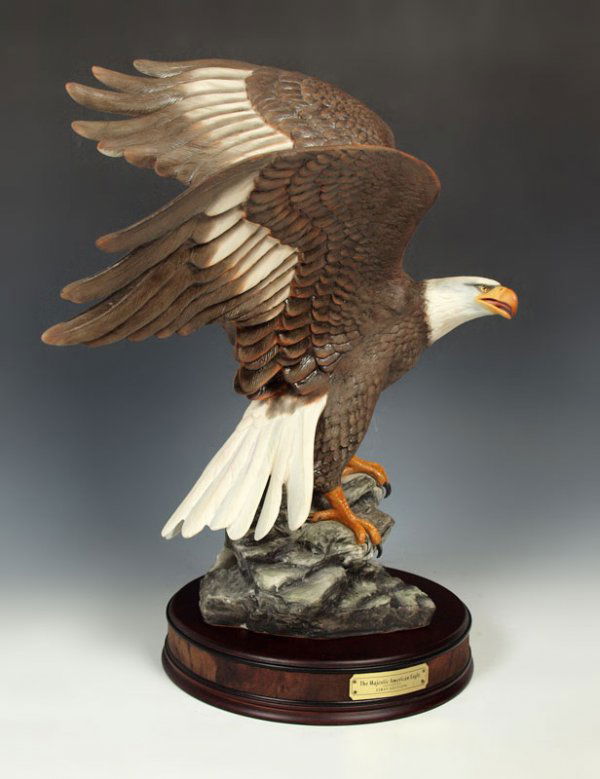 425: LARGE RUYCKEVELT MAJESTIC AMERICAN EAGLE SCULPTURE : Lot 425