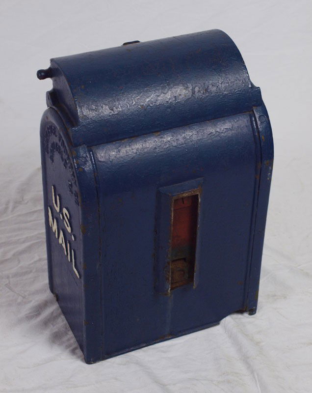 413 VINTAGE CAST IRON US LETTER BOX Lot 413