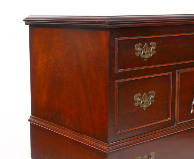 LANE COLONIAL LOWBOY CEDAR CHEST Queen Anne w/Drawer Lot 1181