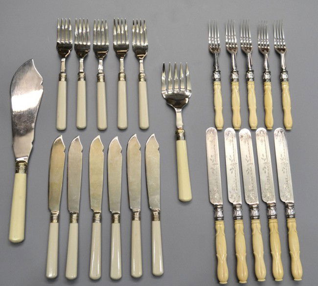 330: (24) SHEFFILED IVORY HANDLE FLATWARE & A FISH SET : Lot 330