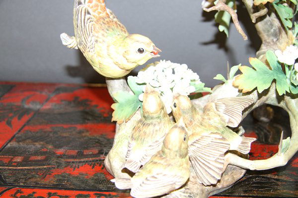 BOEHM PORCELAIN BIRDS AND FLOWERS GROUP : Lot 223