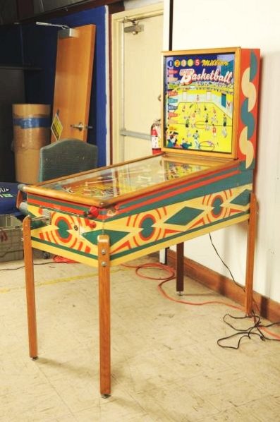 Gottlieb Basketball Pinball Machine (1949). : Lot 46