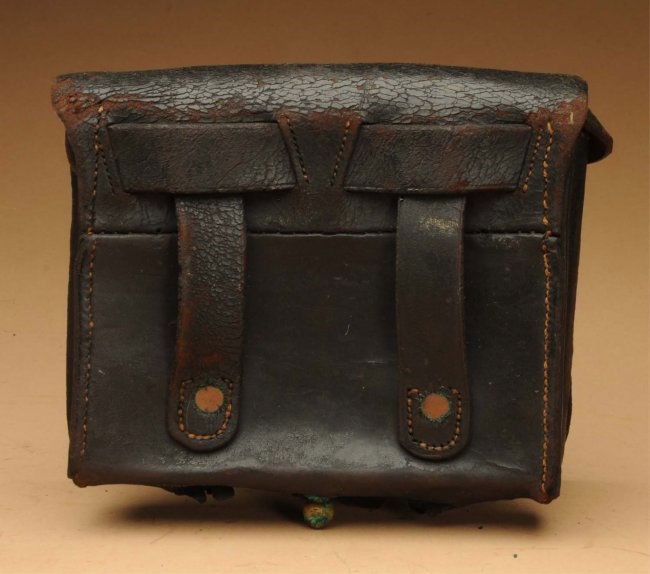 Civil War Leather Ammo Pouch. : Lot 87