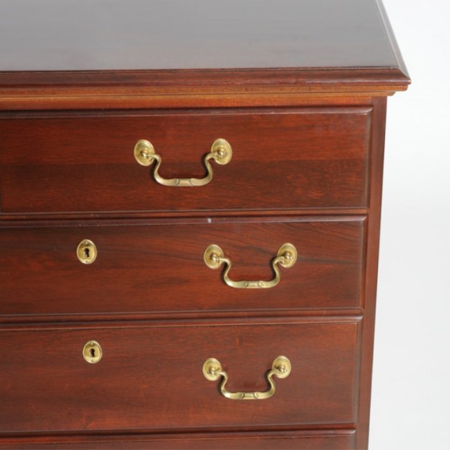 Lexington Furniture Co. Mahogany Chest of Drawers Lot 296