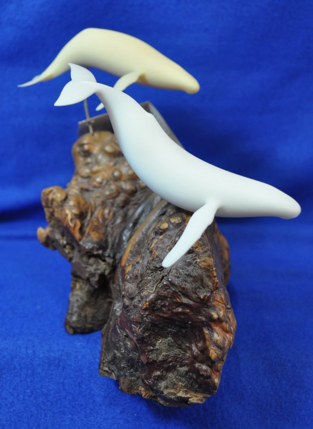 JOHN PERRY HUMPBACK WHALE 1976 SCULPTURE BURL XK Lot 72