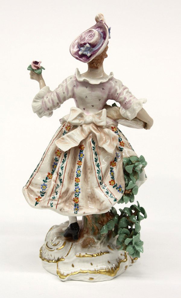 2029 Italian Capo di Monte porcelain figurine Lot 2029