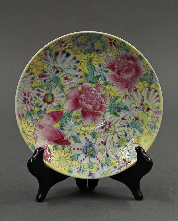 Chinese Mille Fleur Porcelain : Lot 3110