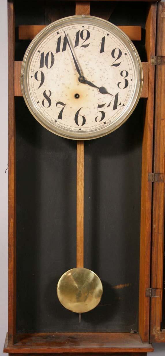 303 E. INGRAHAM CO. OF BRISTOL, CT. WALL CLOCK Lot 303