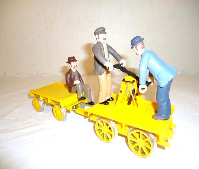 189 ABT G Scale Bachmann 96201 Hand Car with Cart/O Lot 189