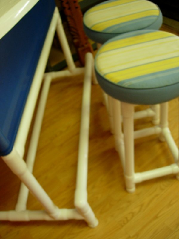 90252 MODERN PATIO PVC PIPE BAR & BAR STOOL 2 FORMICA Lot 90252