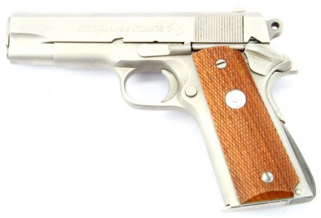 1911+Colt+45+Commander Share on facebook Share on Twitter Share on Pinterest Share on Email