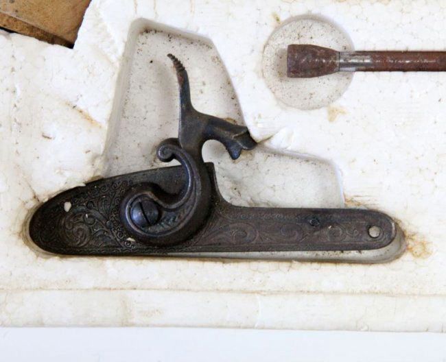 CVA TOWER PISTOL KIT PERCUSSION MODEL VINTAGE Lot 4120