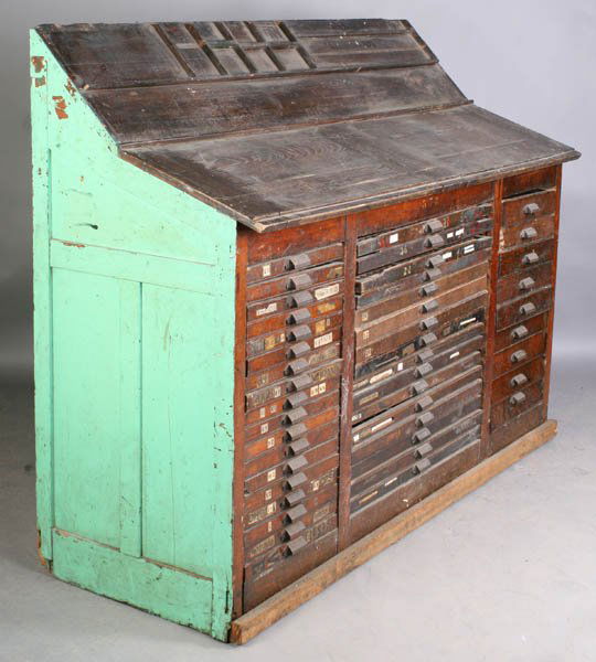 593 ANTIQUE PRINTERS DESK SLANT FRONT TOP Lot 593