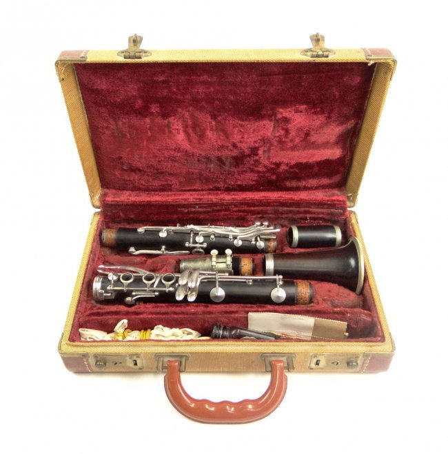Vintage Henri Selmer in Case with Serial Numbe Lot 428