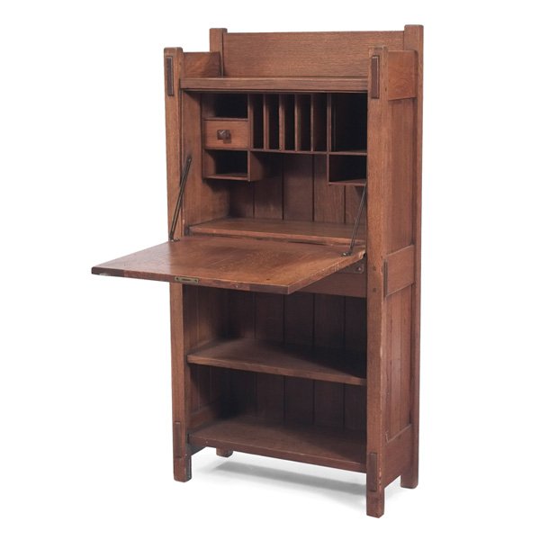 Gustav Stickley writing desk 518 Lot 10