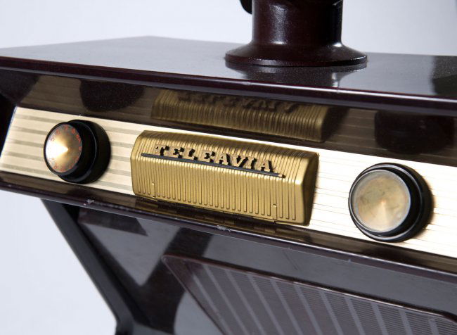 Teleavia, France. 'Teleavia' TV set, 1950s. H. 138 x 65 Lot 622