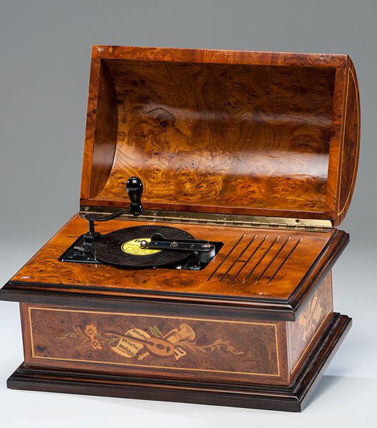 Thorens Inlaid Swiss Music Box : Lot 705