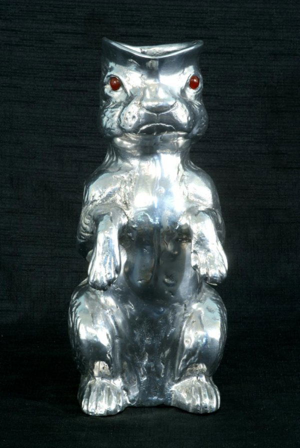 133 ARTHUR COURT PEWTER RABBIT FIGURE PITCHER Lot 133