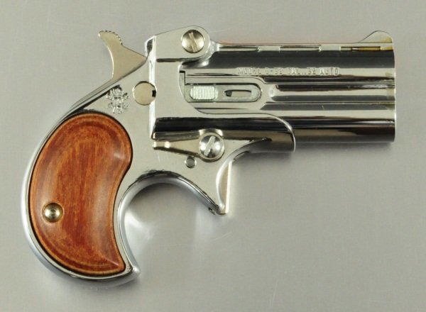 Davis Industries Model D-32 .32 Derringer FFL : Lot 554