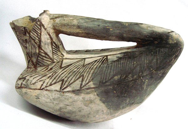 Prehistoric Anasazi Duck Effigy Pot : Lot 1233