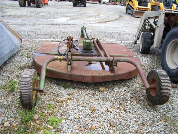 13: JOHN DEERE 7FT PULL TYPE ROTARY BRUSH CUTTER : Lot 13