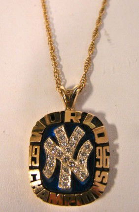 33: NY Yankees World Champion Pendant 14K Y Gold.