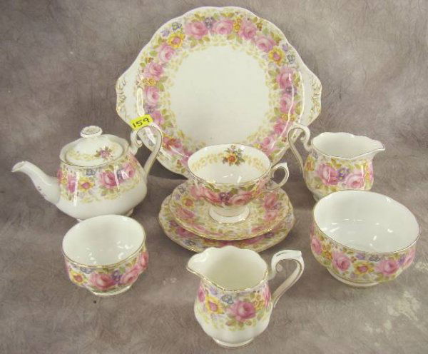 159 Royal Albert Tea Set Serena Lot 159