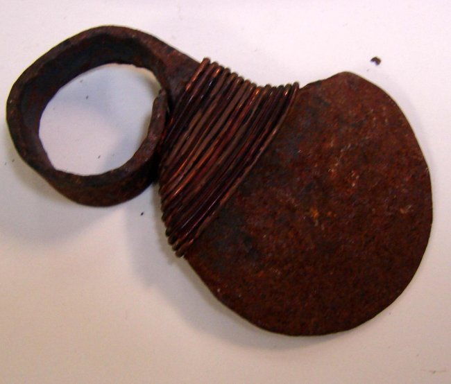 African Tribal Finger Knife & Mid Eastern Knife : Lot 21