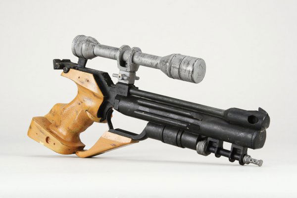 861: Naboo blaster from Star Wars Ep. 1 : Lot 861